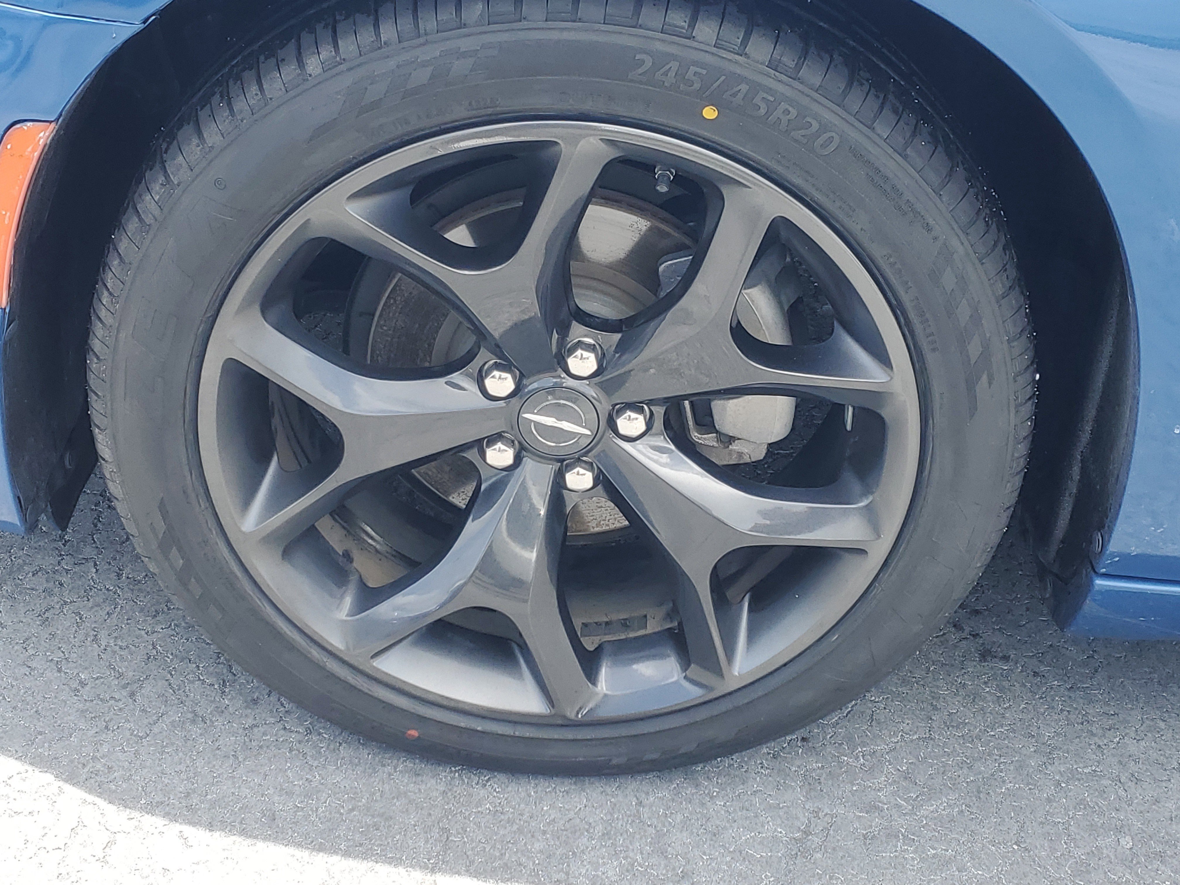 Used 2022 Frostbite Chrysler Touring image 4
