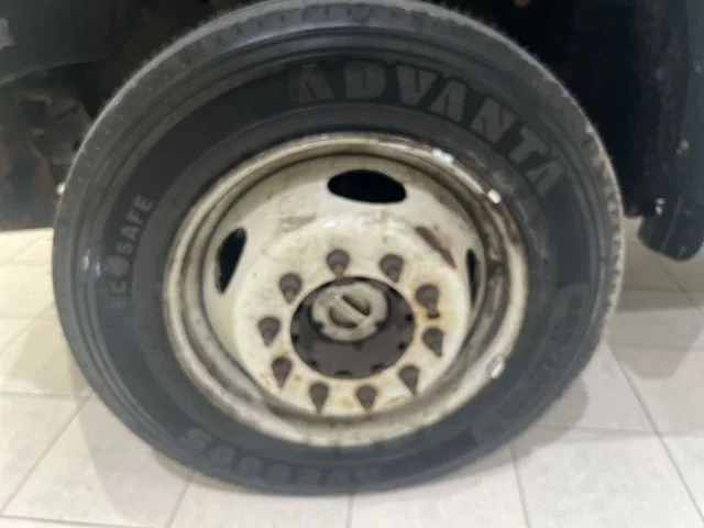 2008 Ford F-550 - Photo 26