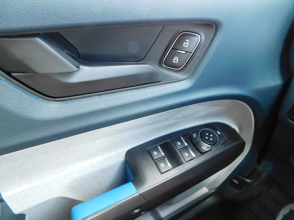 New 2026 Carbonized Gray Metallic Ford XLT image 25