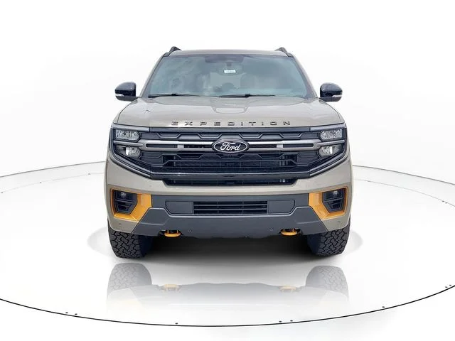 New 2026 Gray Ford Tremor image 2