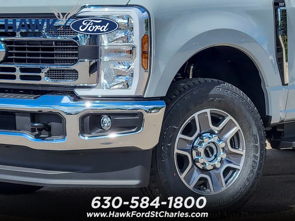 New 2025 Avalanche Ford F-350® XLT image 2