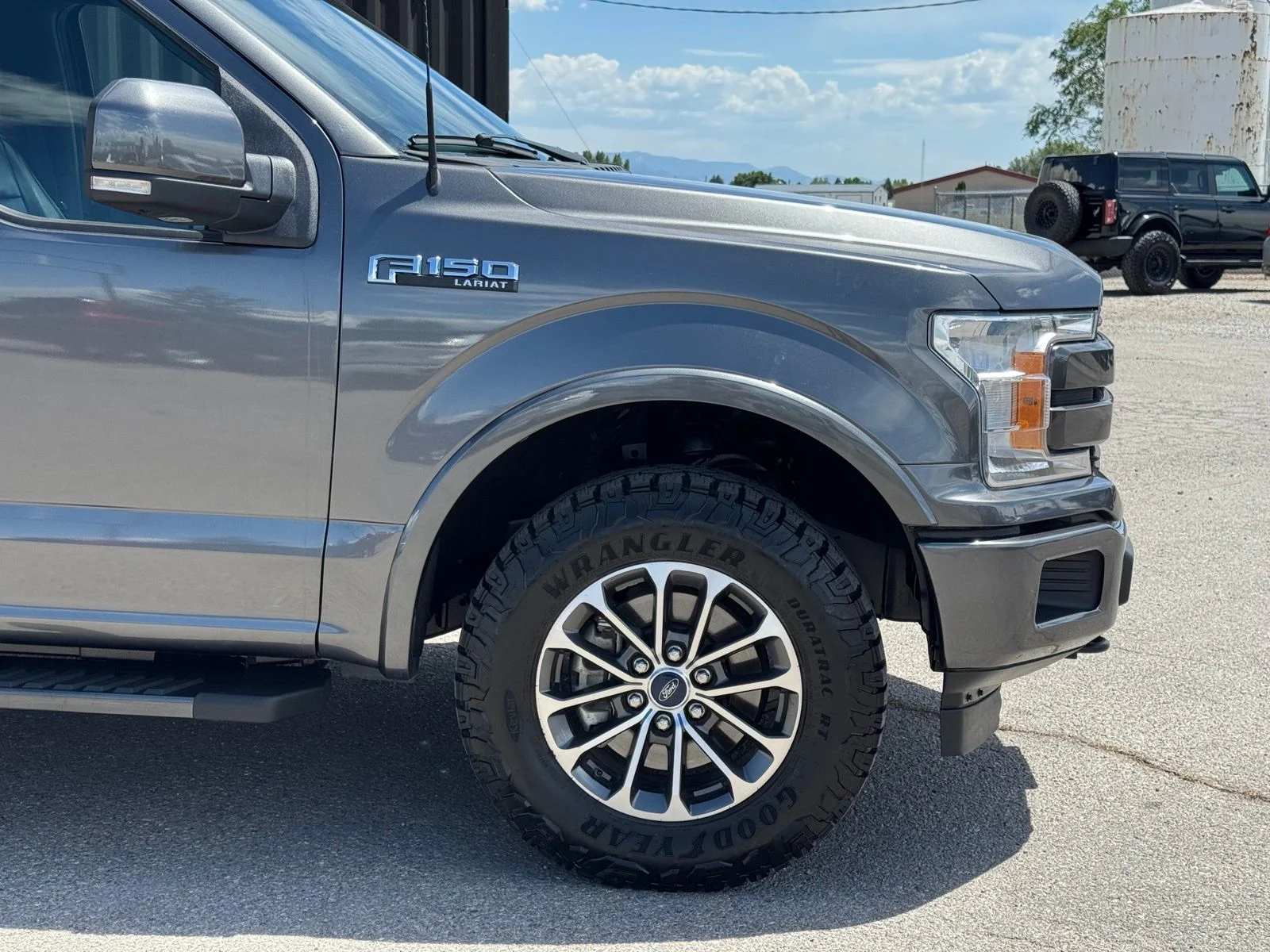 Used 2019 Gray Ford Lariat image 4