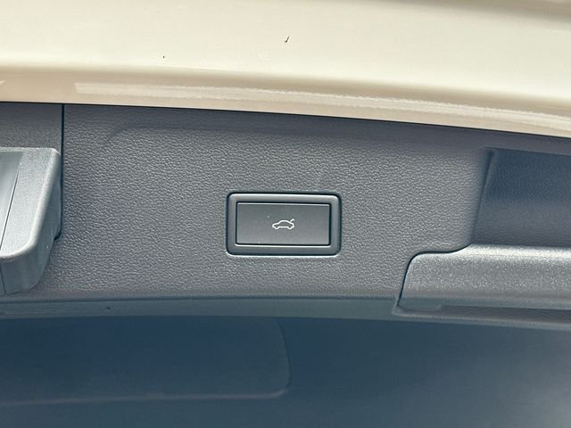 New 2026 White Volkswagen 2.0T SEL Premium R-Line image 19
