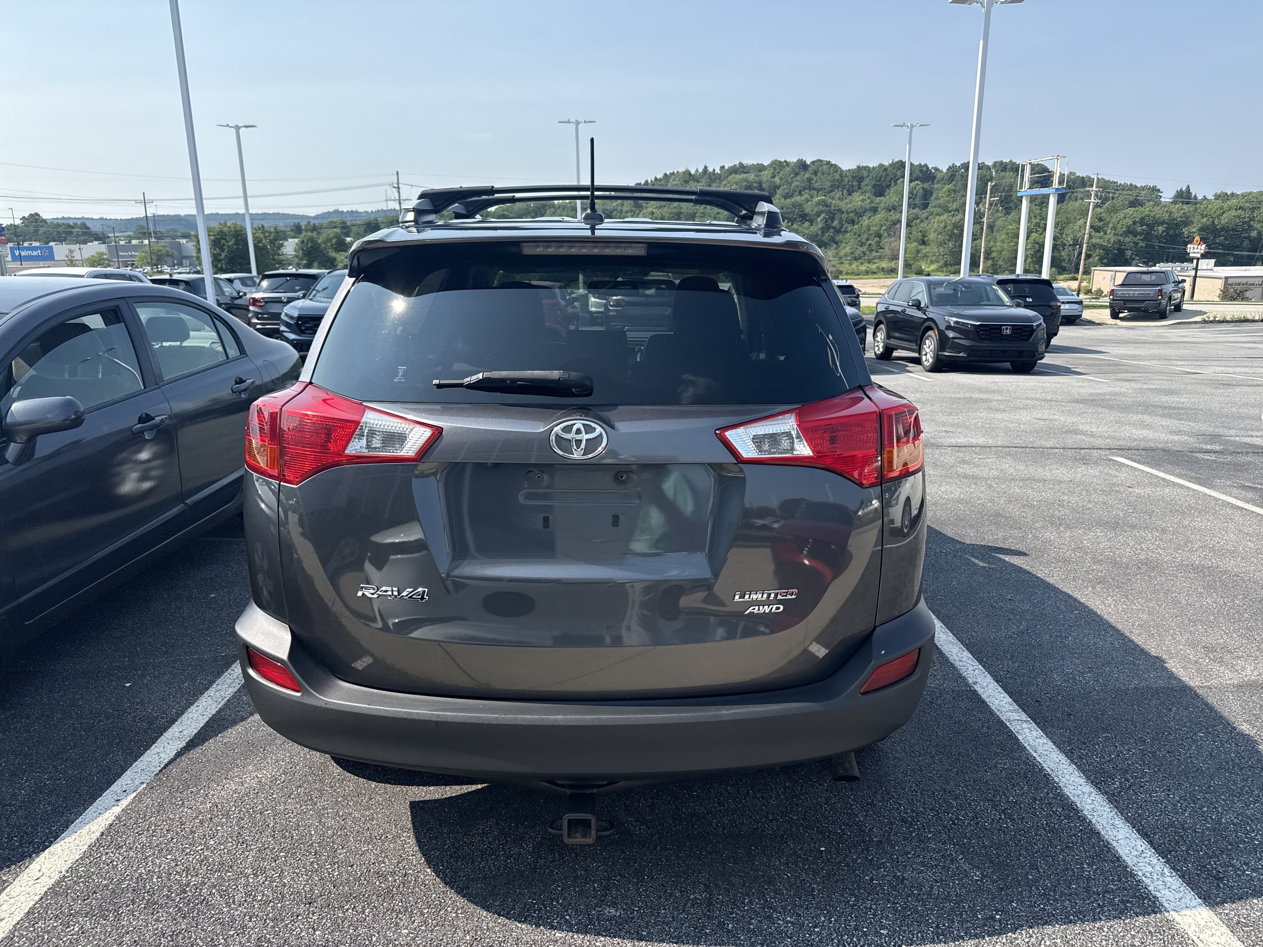Used 2015 Magnetic Gray Metallic Toyota Limited image 4