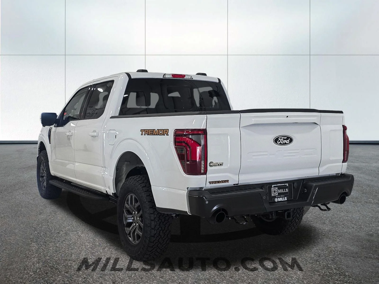 New 2025 Oxford White Ford Tremor® image 5