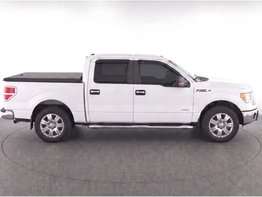 Used 2011 Oxford White Ford XLT image 4