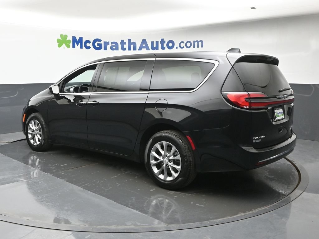Used 2026 Black Chrysler Limited image 26