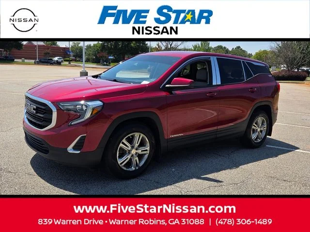 Used 2019 Red GMC SLE image 3