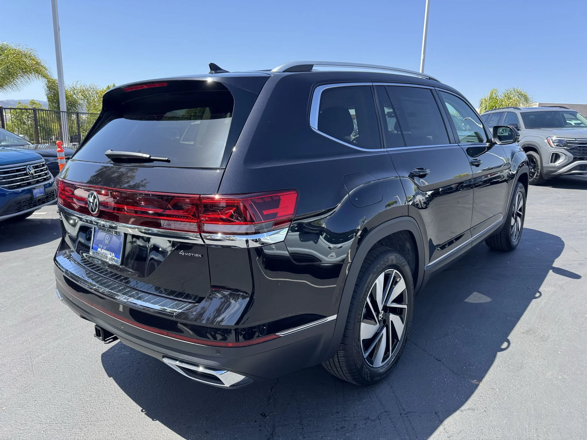 New 2026 Deep Black Pearl Volkswagen 2.0T SEL image 10