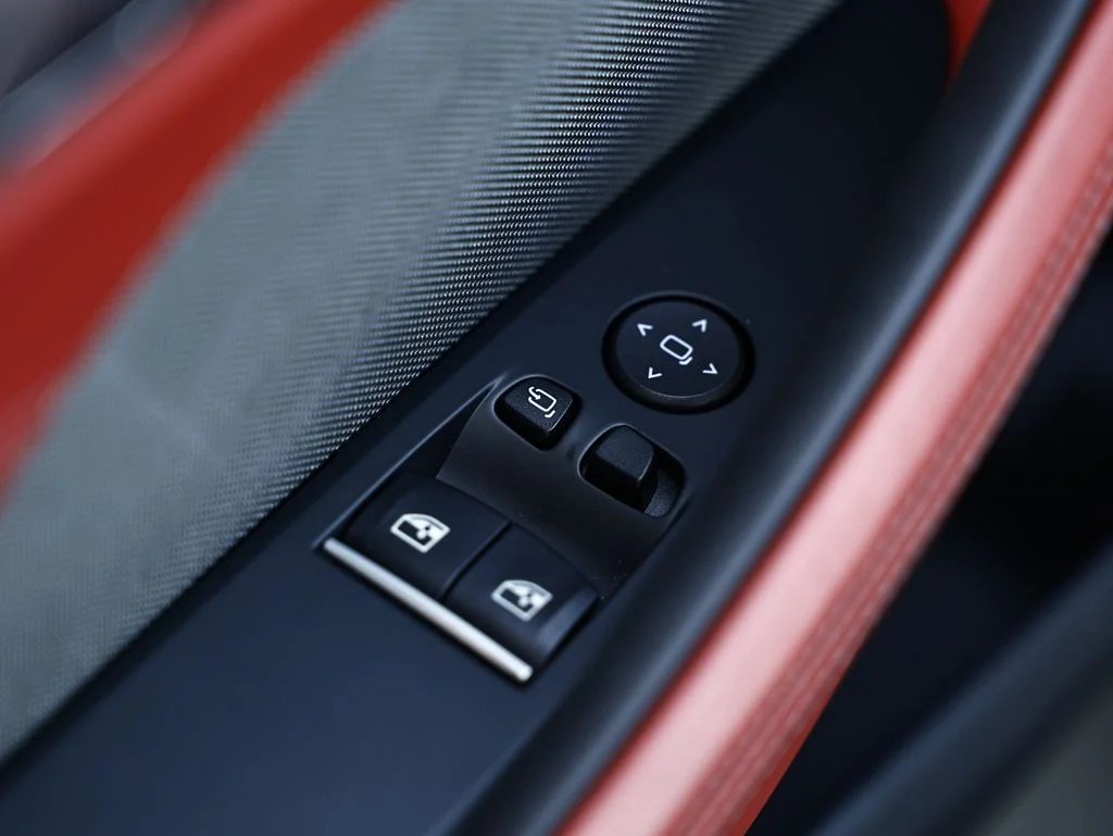 Used 2022 Carbon Black Metallic BMW M850i xDrive image 18