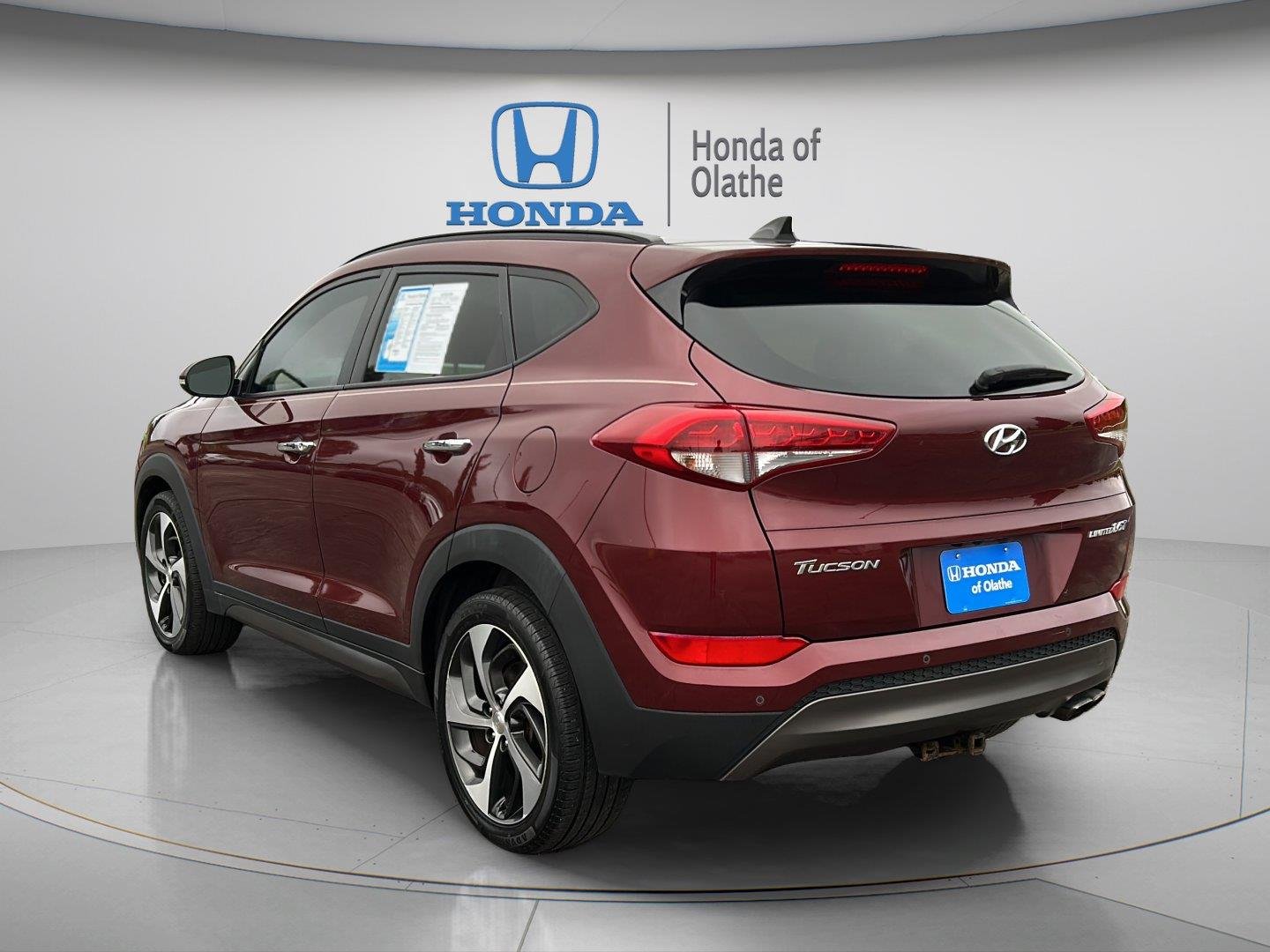 Used 2016 Ruby Wine Hyundai Limited image 5
