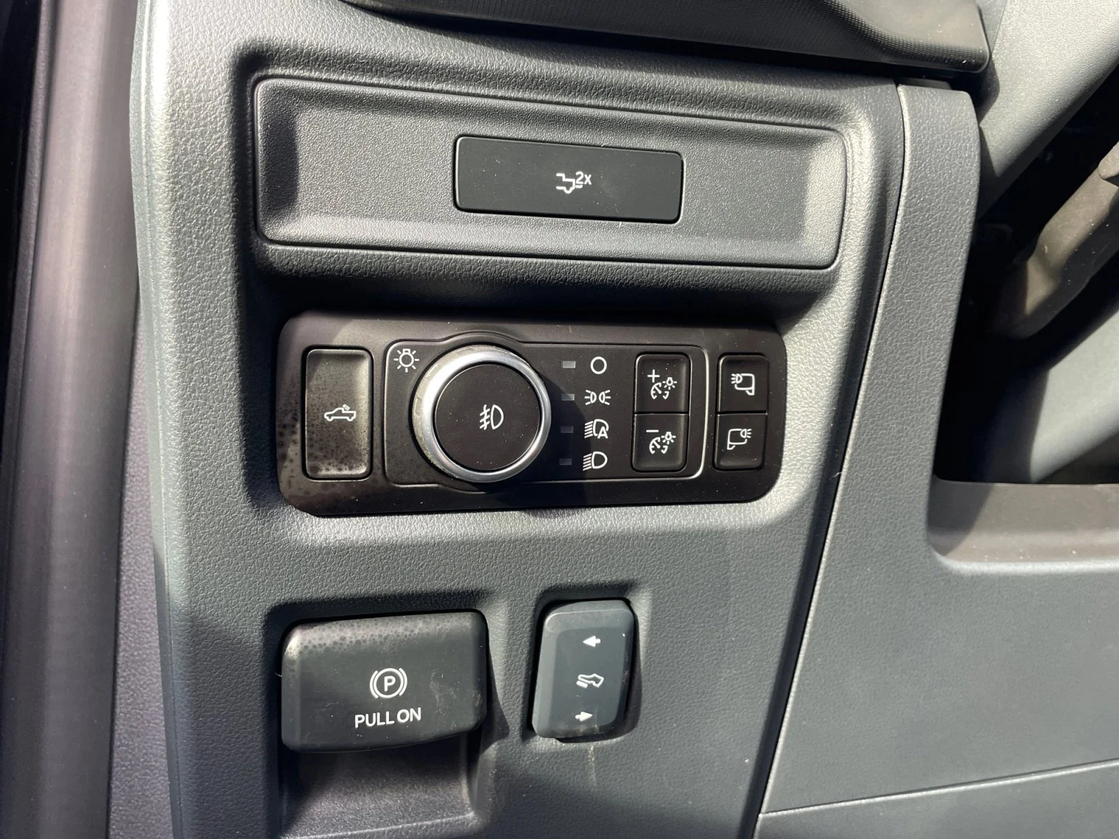 New 2026 Agate Black Metallic Ford Lariat image 13