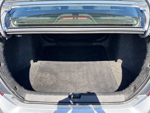 Used 2016 Lunar Silver Metallic Honda LX image 15