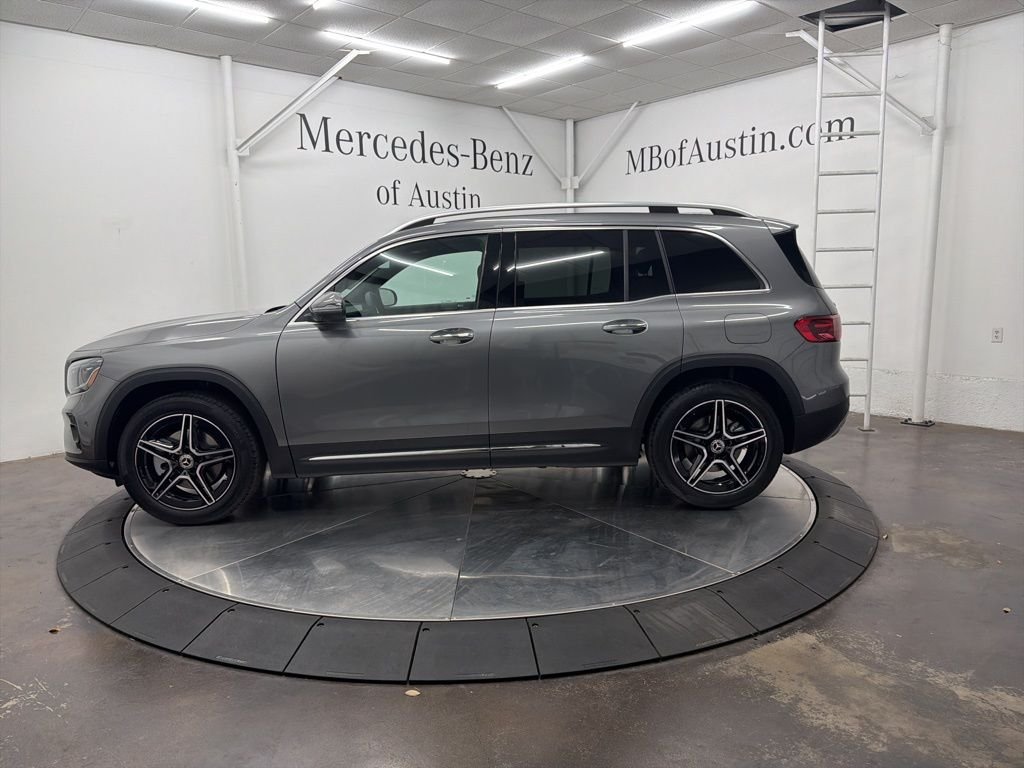 Used 2026  Mercedes-Benz GLB 250 image 4