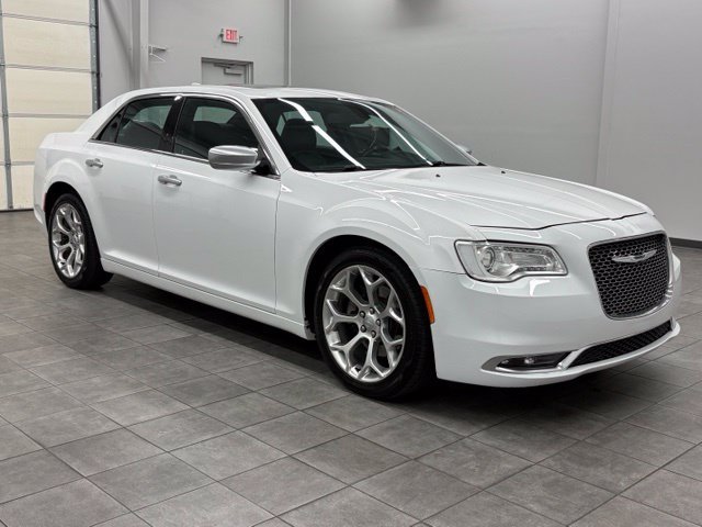 2018 Chrysler 300