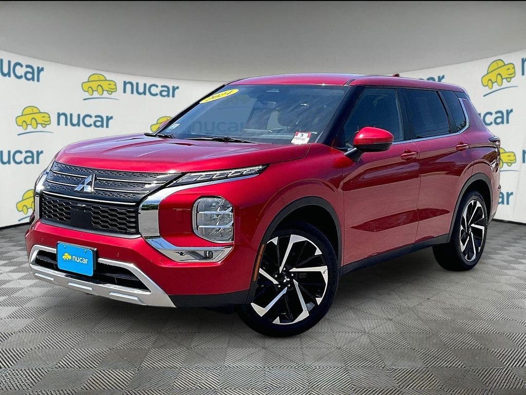 Used 2024 Red Mitsubishi SE image 3