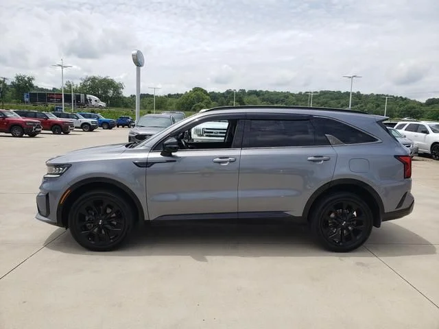 Used 2021 Gray Kia EX image 9