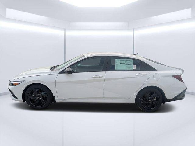 New 2026 White Hyundai SEL Sport image 6