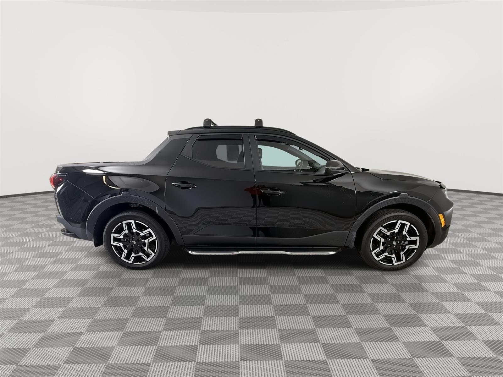 Used 2025 Phantom Black Hyundai Limited image 12