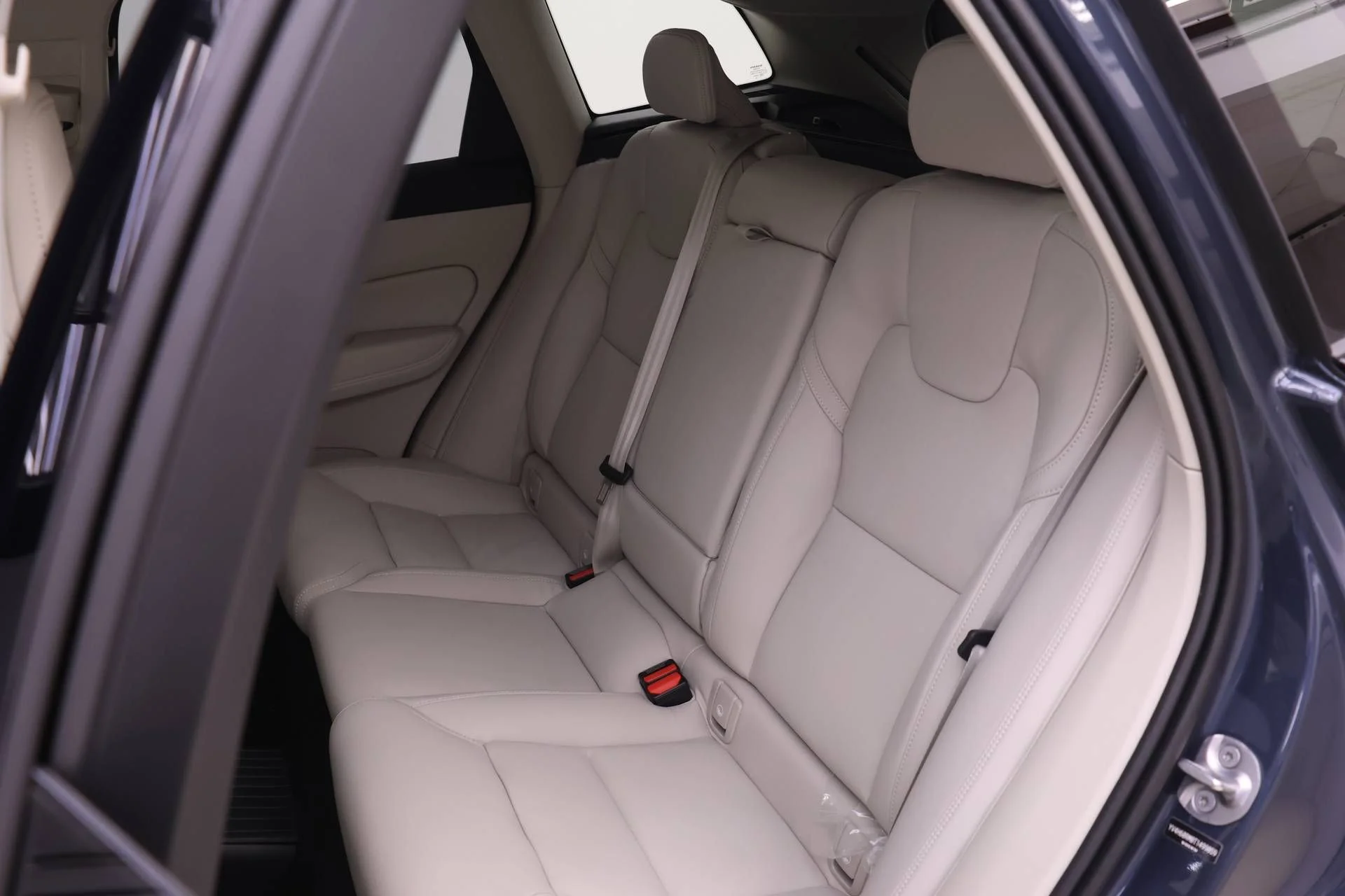 New 2026 Denim Blue Volvo Ultra image 12