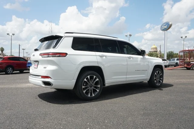 Used 2021 WHITE Jeep Overland image 5