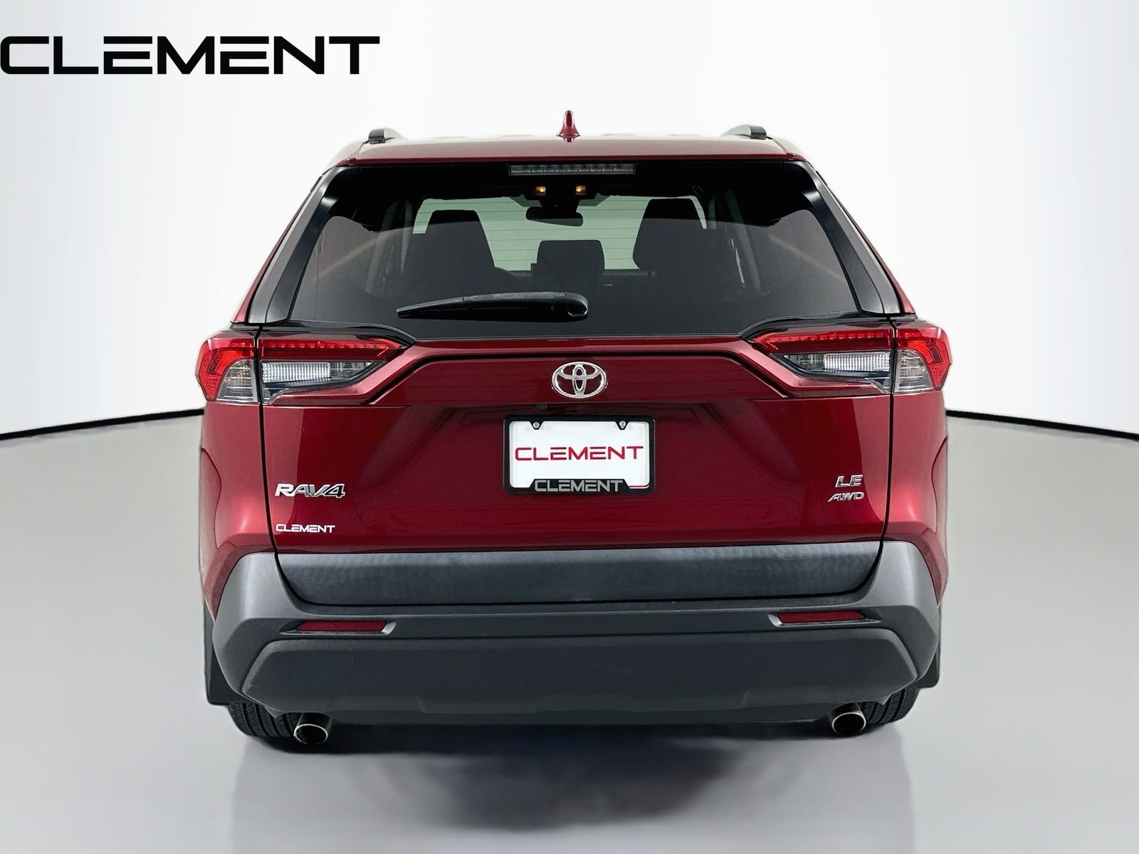 2020 Toyota RAV4 LE - Photo 8
