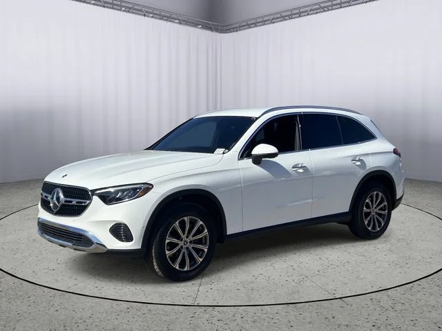 2025 Mercedes-Benz GLC GLC 300's photo