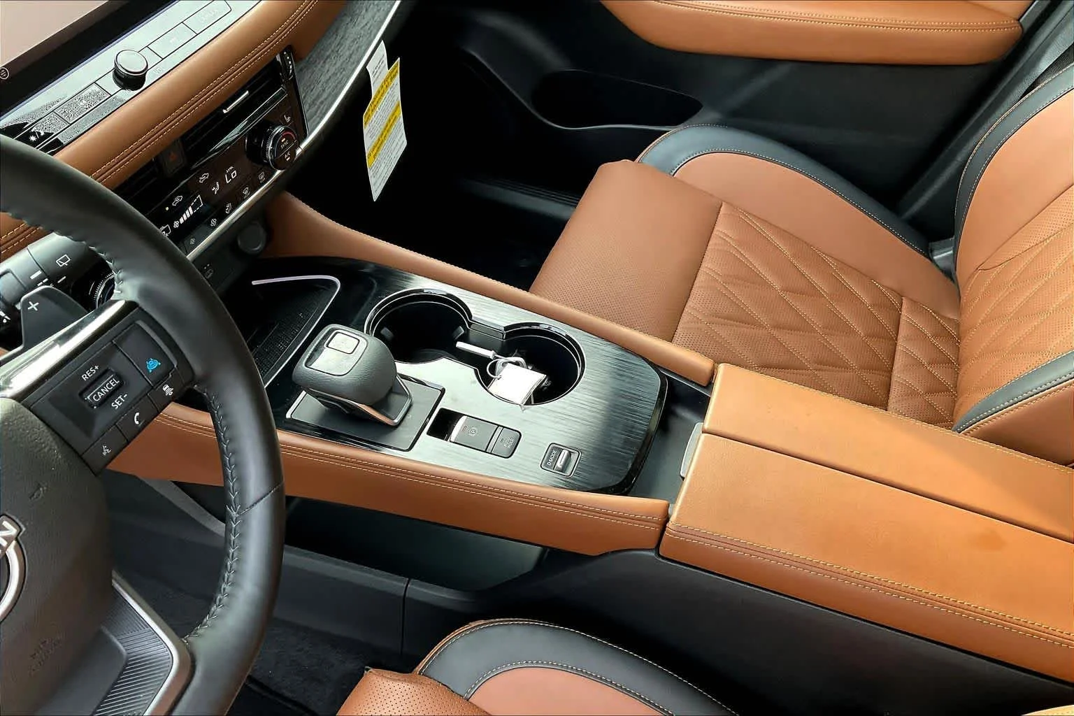 Used 2025 Everest White Pearl Nissan Platinum image 33