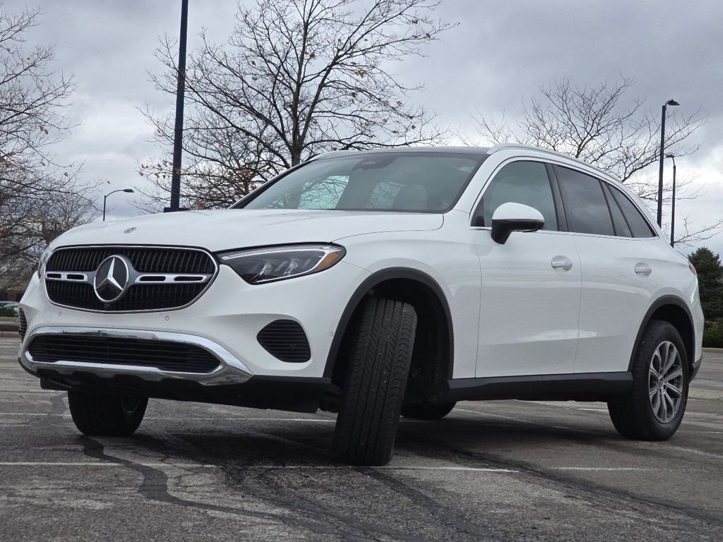 Certified Used 2026 Polar White Mercedes-Benz GLC 300 image 14