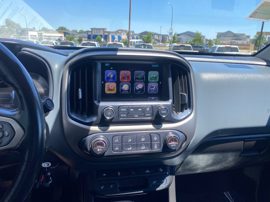 Used 2018 BLACK Chevrolet 4WD Z71 image 17
