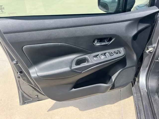 Used 2020 Gray Nissan 1.6 SV image 11