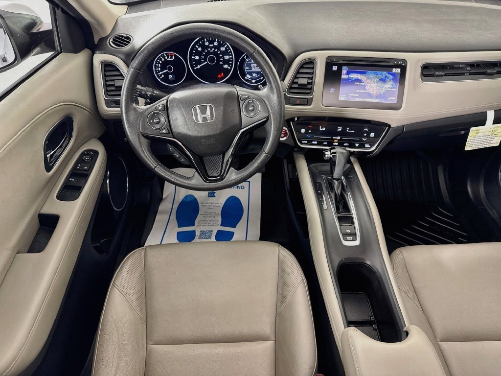 Used 2016 Silver Honda EX-L image 29