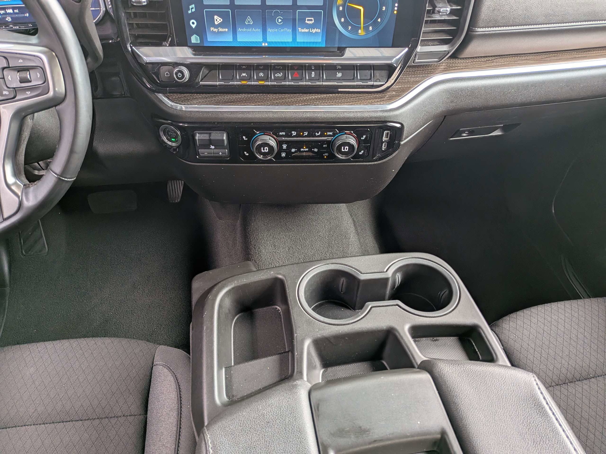 Used 2025 White Chevrolet LT image 14
