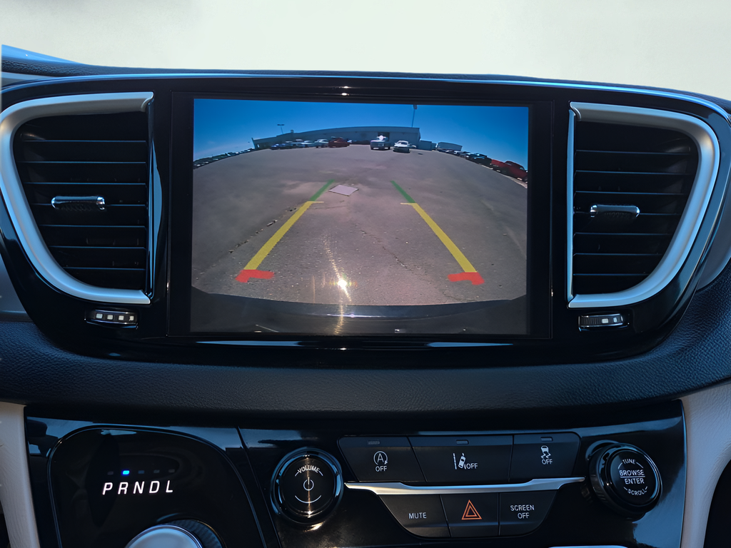 2022 Chrysler Pacifica Touring L - Photo 14