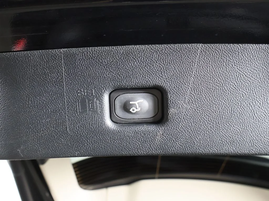 Used 2023 Black Metallic Lincoln Reserve image 55