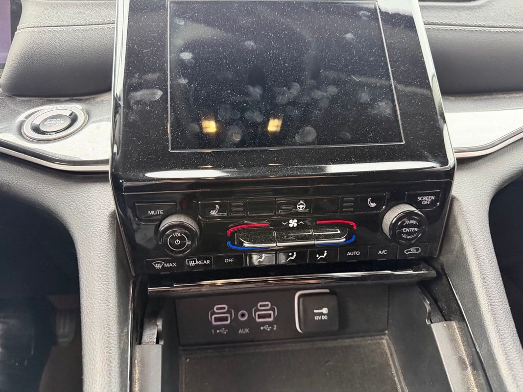 Used 2023 Gray Jeep Laredo image 37