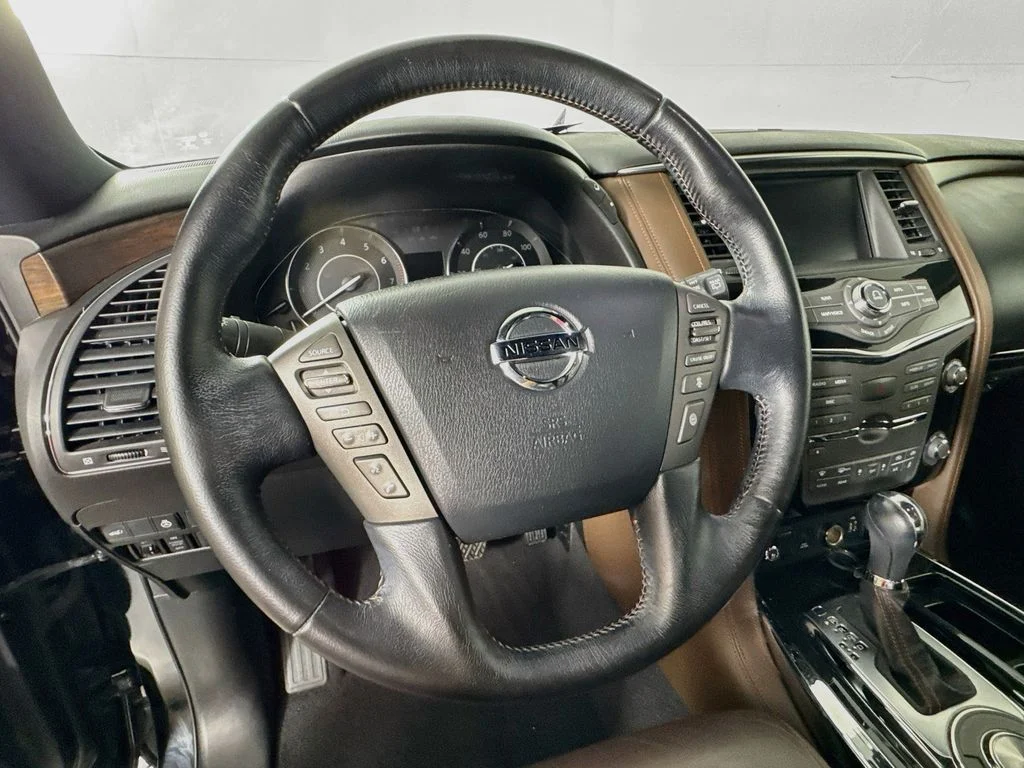 Used 2019 Black Nissan Platinum image 13