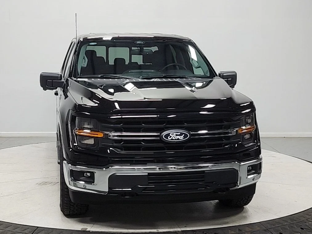 New 2026 Agate Black Metallic Ford XLT image 2