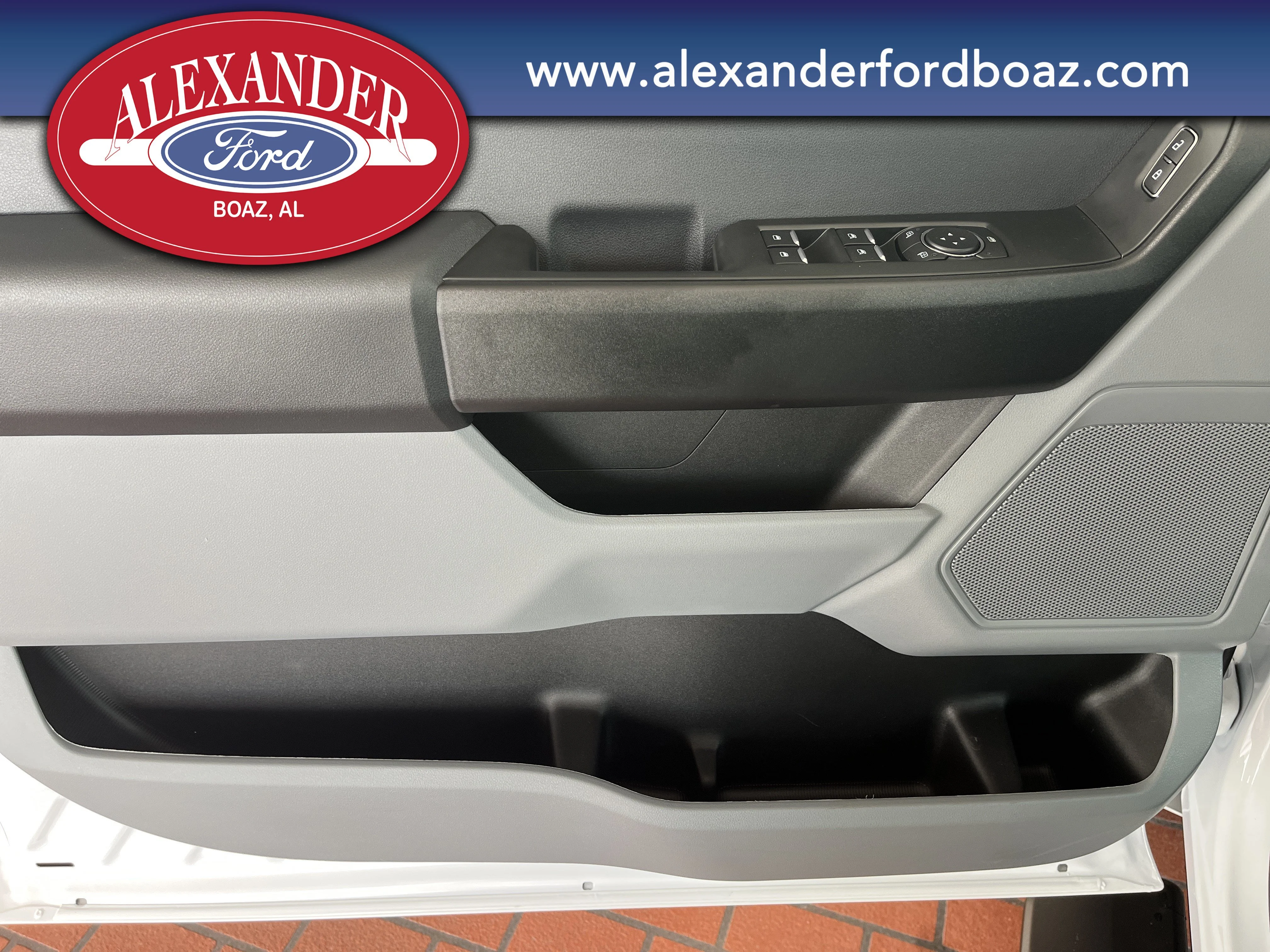 New 2026 Oxford White Ford F-250® XL image 13
