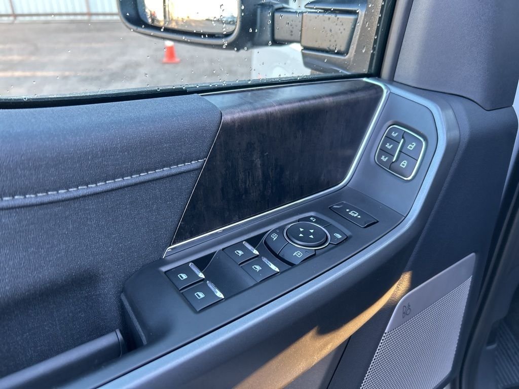 New 2026 Avalanche Ford Lariat image 16