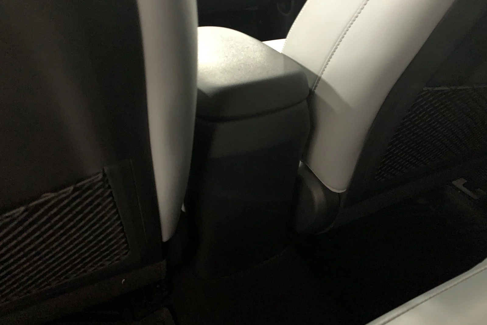 Used 2018 White Hyundai Limited image 14