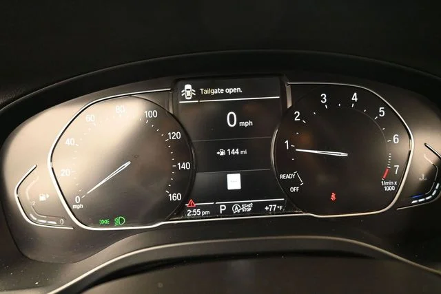 Used 2022 Black BMW xDrive30i image 11