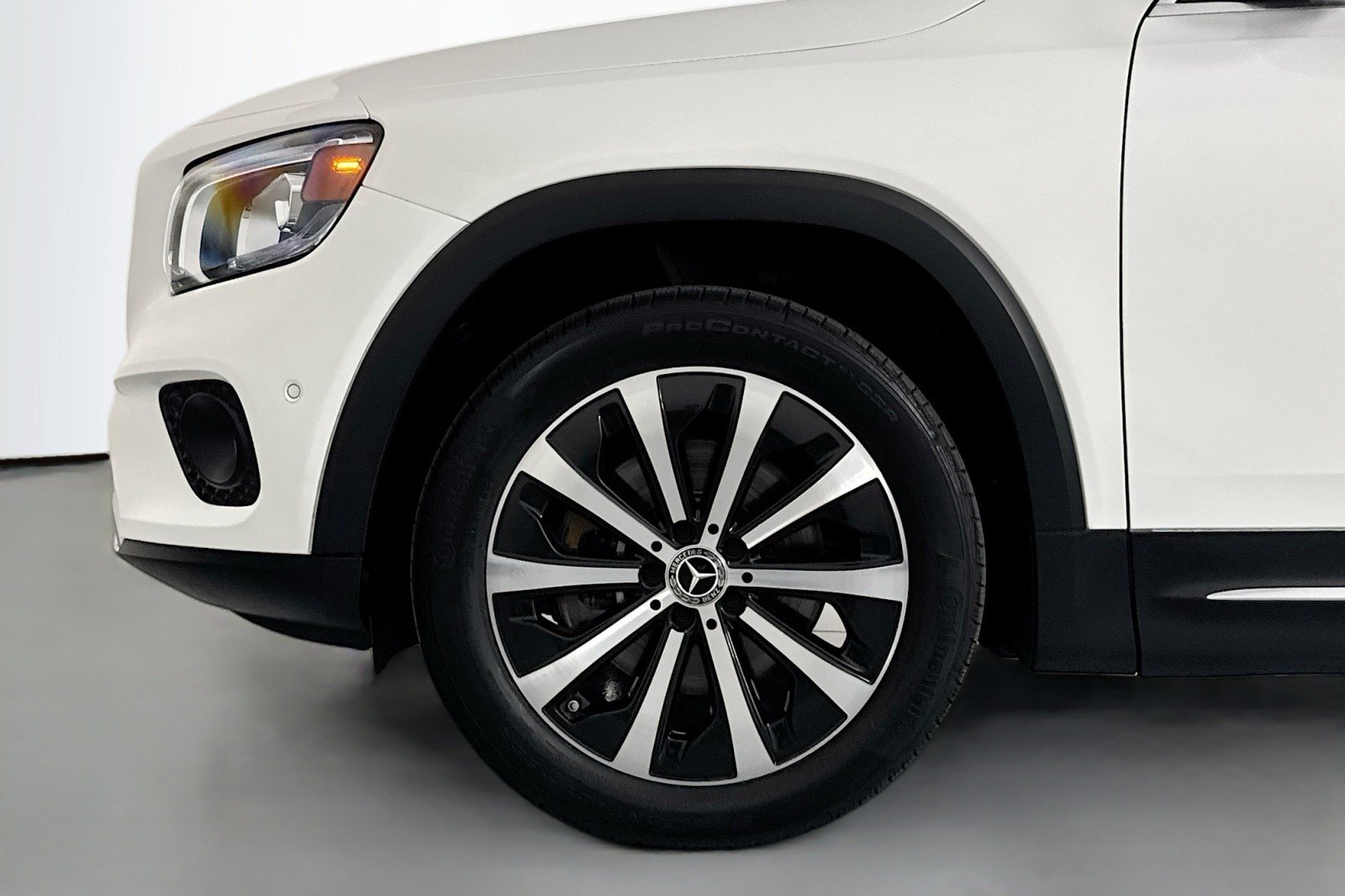 Used 2021 Polar White Mercedes-Benz 250 image 10