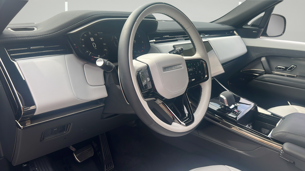 Certified Used 2024 Black Land Rover Dynamic SE image 4