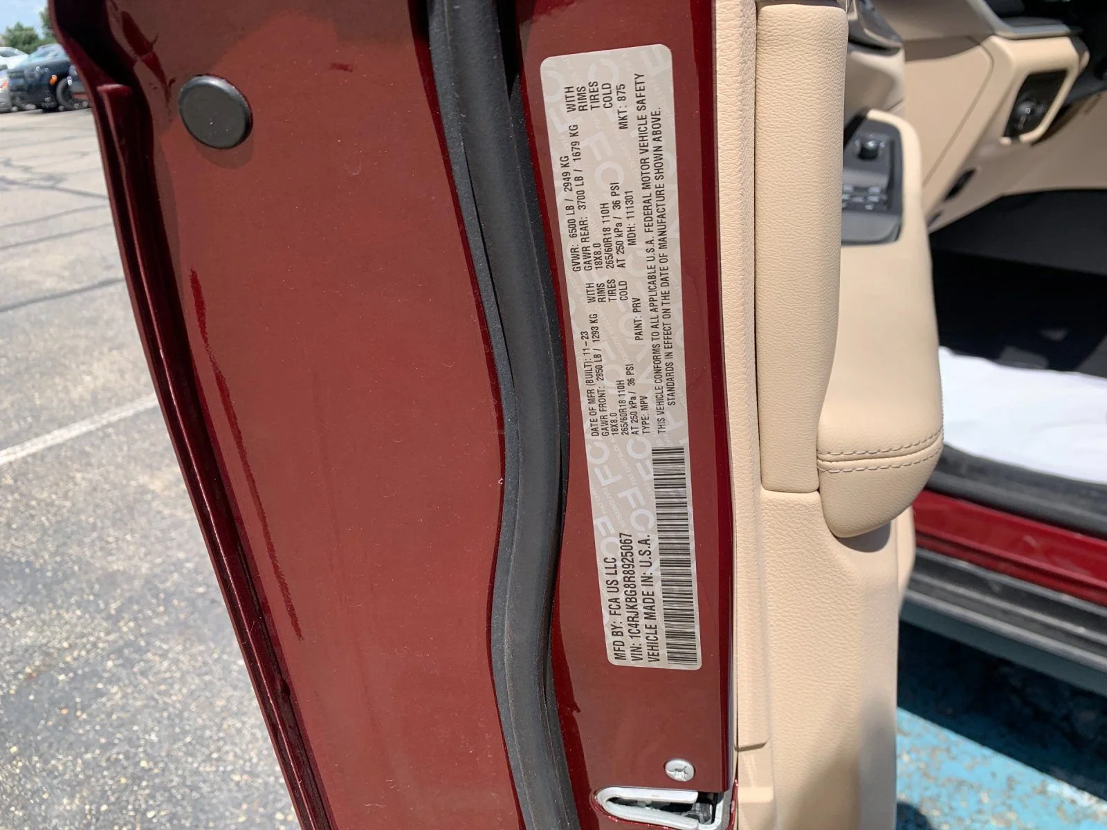 Used 2024 Red Jeep Limited 4x4 image 32