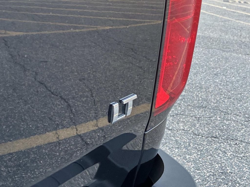 Used 2017 Black Chevrolet LT image 12