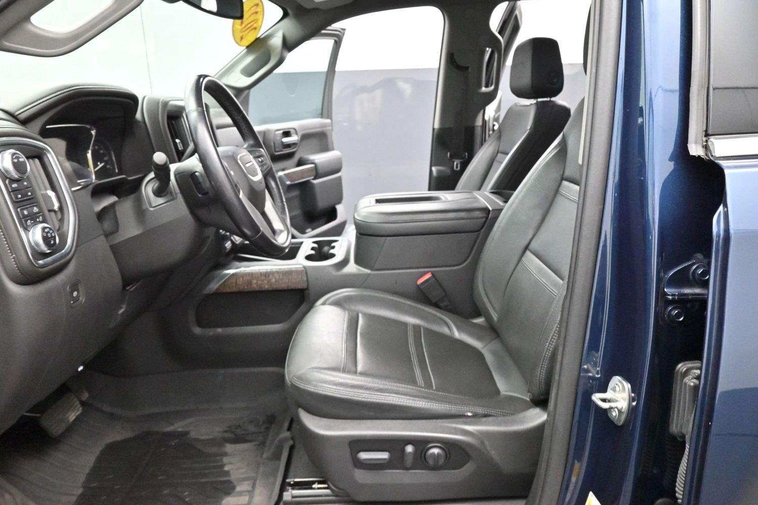Used 2022 PACIFIC BLUE METALLIC GMC Denali image 13