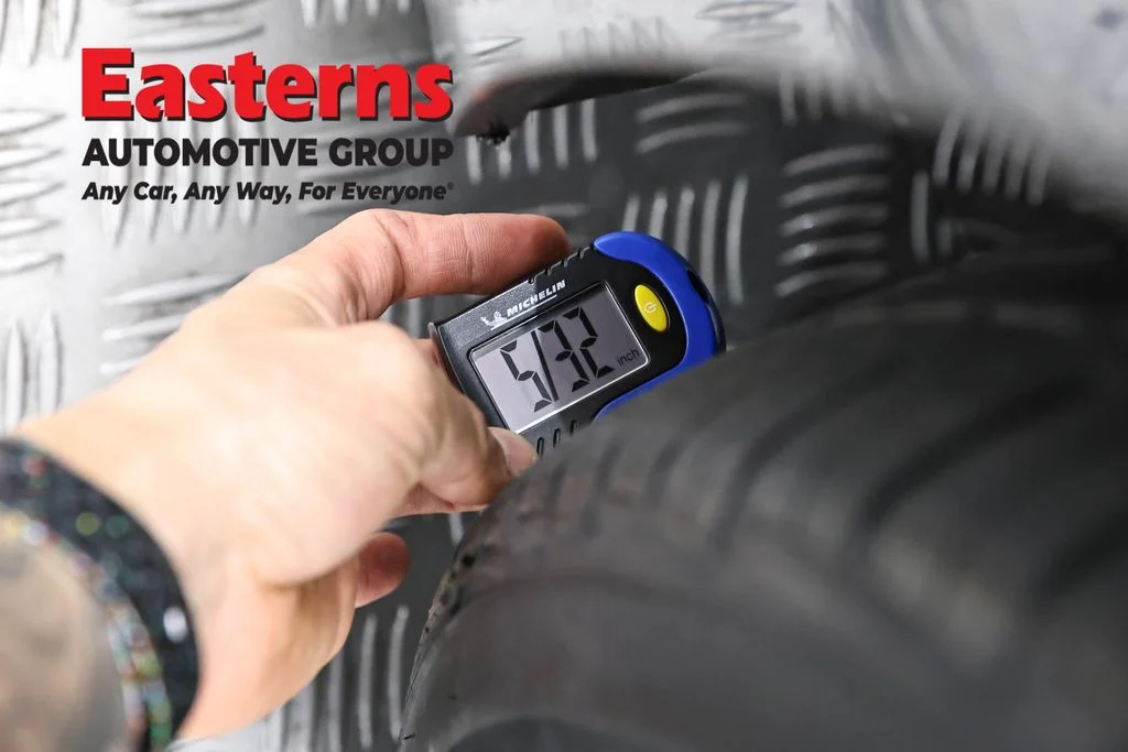 Used 2024 Gray Nissan SV image 27