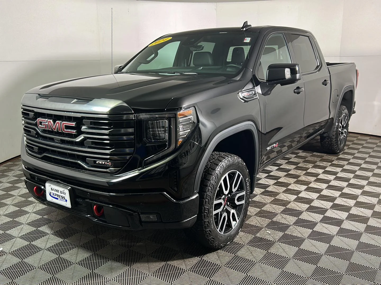 Used 2024 Onyx Black GMC AT4 image 11