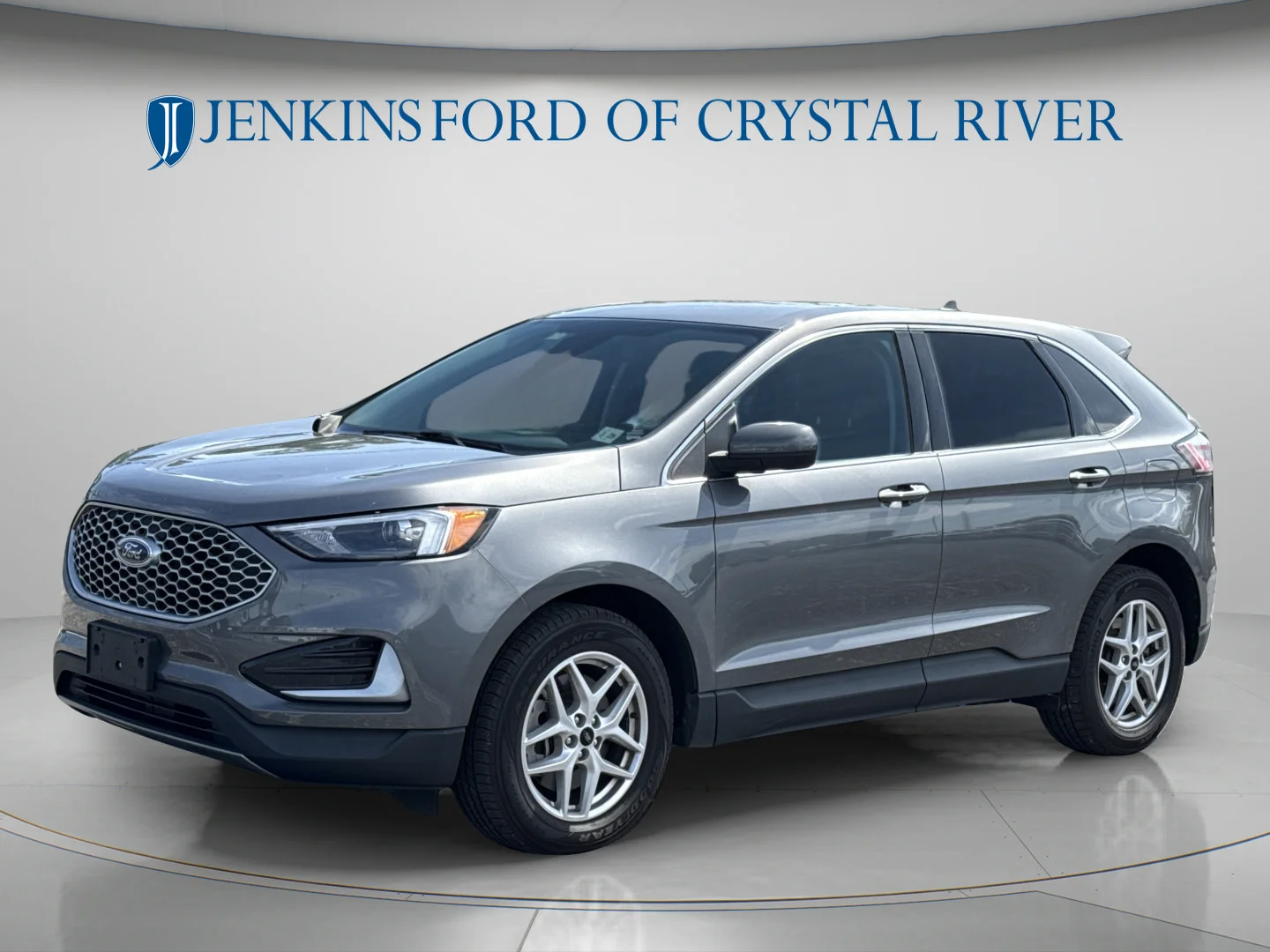 Used 2024 Carbonized Gray Metallic Ford SEL image 10